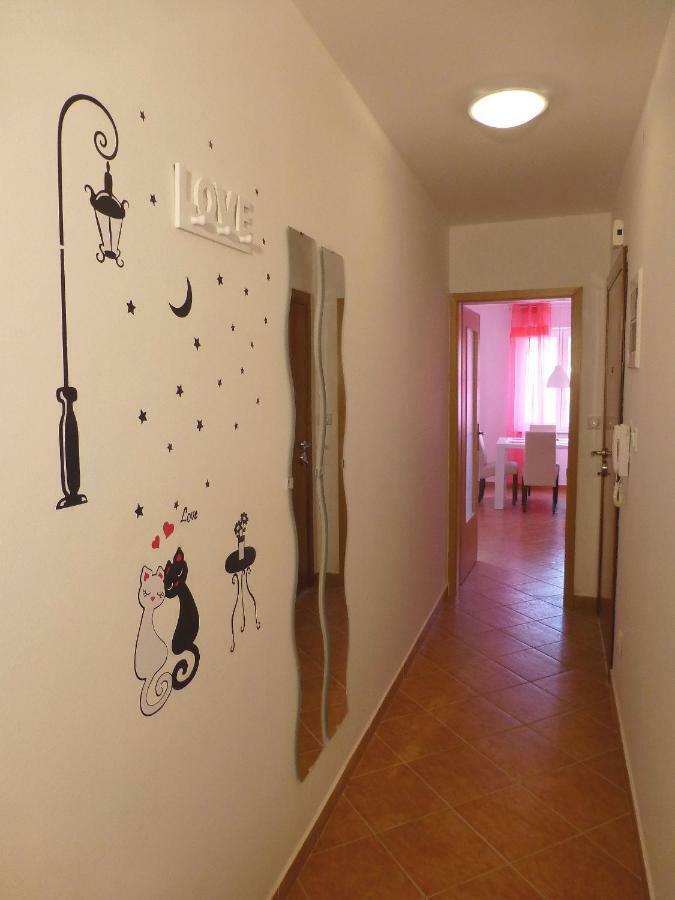 Apartments Kvesic Сило Экстерьер фото