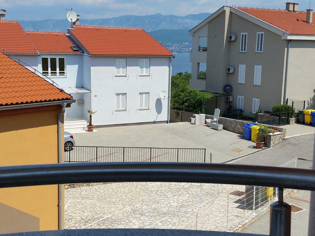 Apartments Kvesic Сило Экстерьер фото